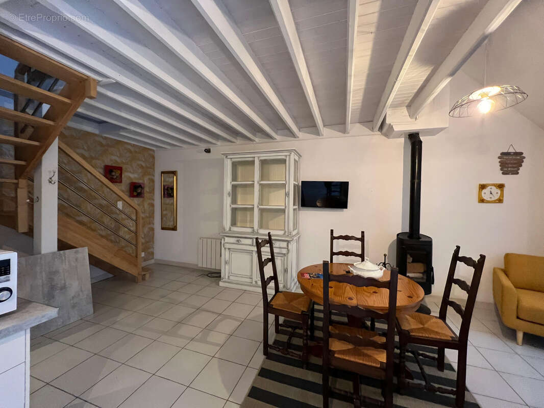 Maison à SAINT-JACUT-DE-LA-MER