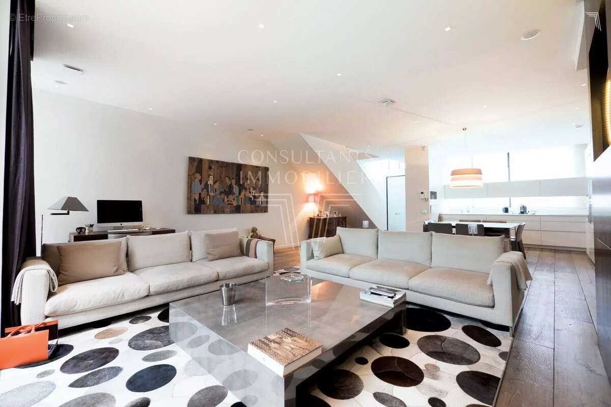 Maison à PARIS-16E