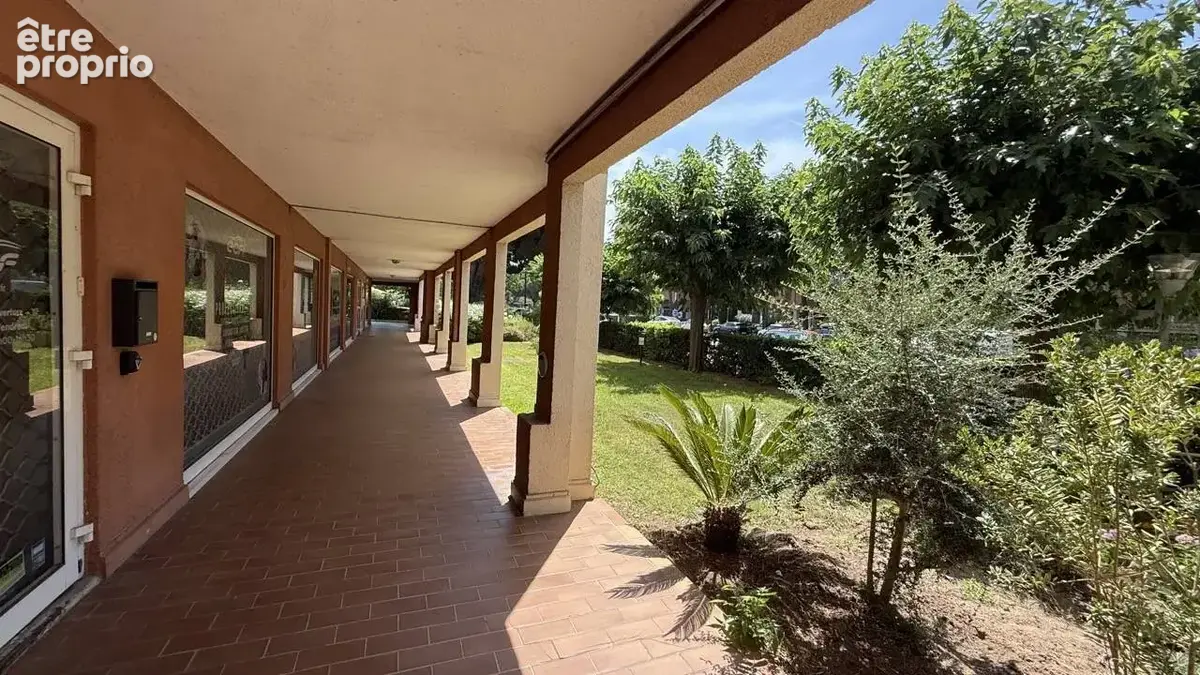 Viager Occupé – Duplex lumineux avec mezzanine + Garage PMR à Fréjus Plage - Homme de 71 ans - photo 24