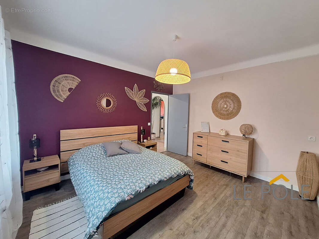 Appartement à BOLLENE