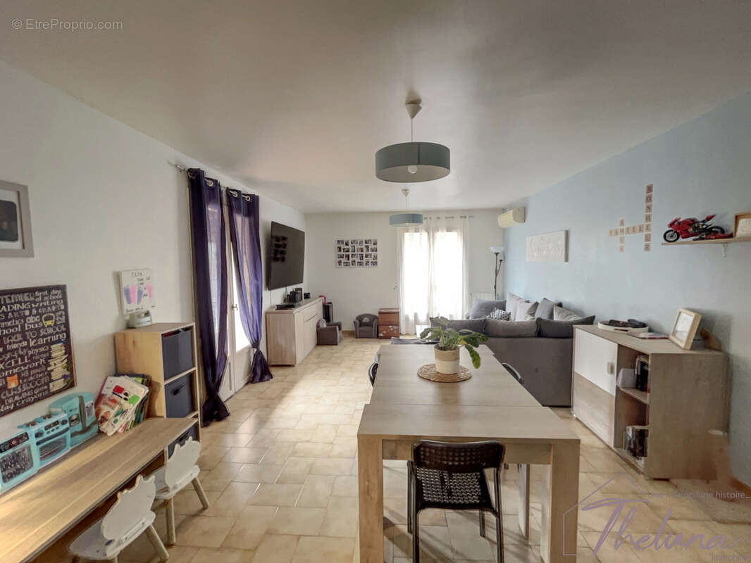 Maison à COMPS