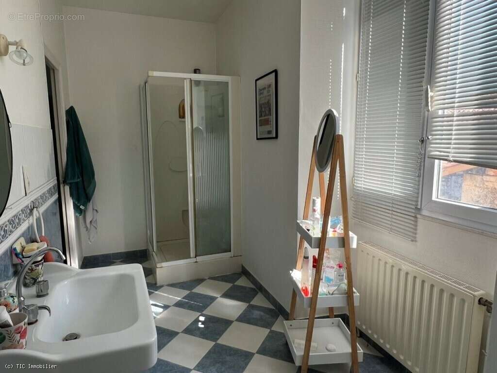 Maison à RUFFEC