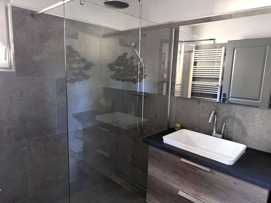 Maison à VILLENEUVE-LES-AVIGNON