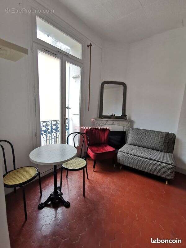 Appartement 38 m² à Saint-Raphael  - photo 4