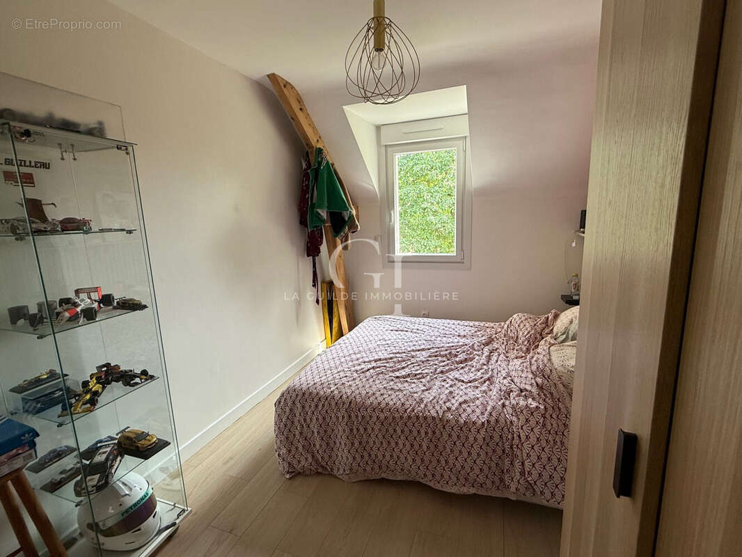 Appartement à LES PONTS-DE-CE