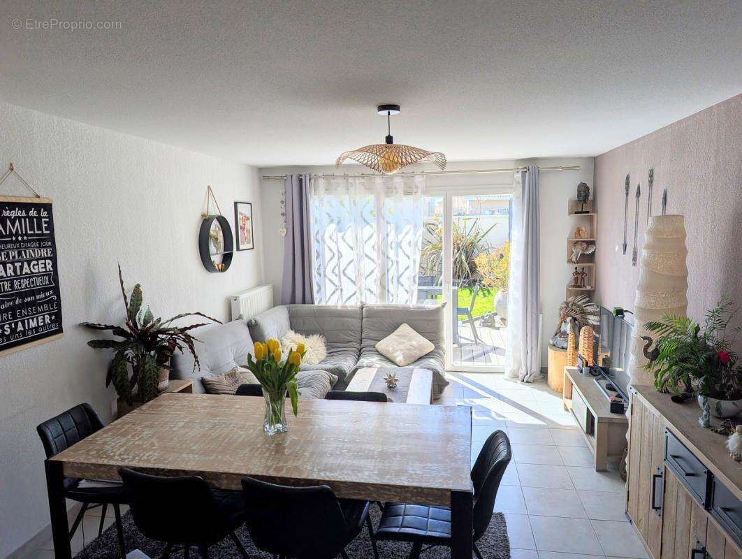 Maison à FONTENILLES