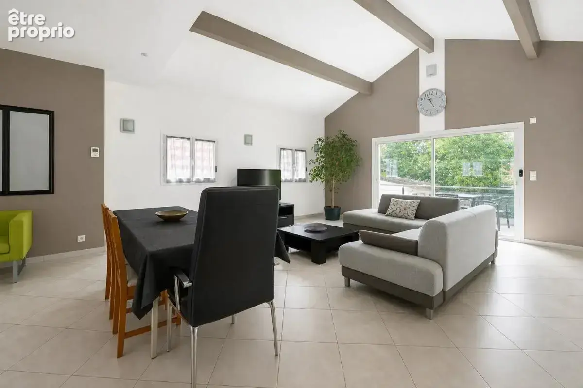 Maison à LINAS