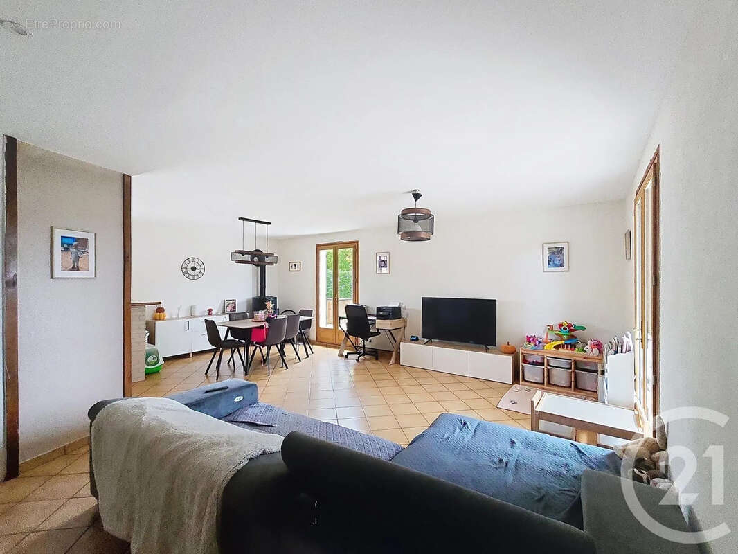 Maison à ROUILLY-SACEY