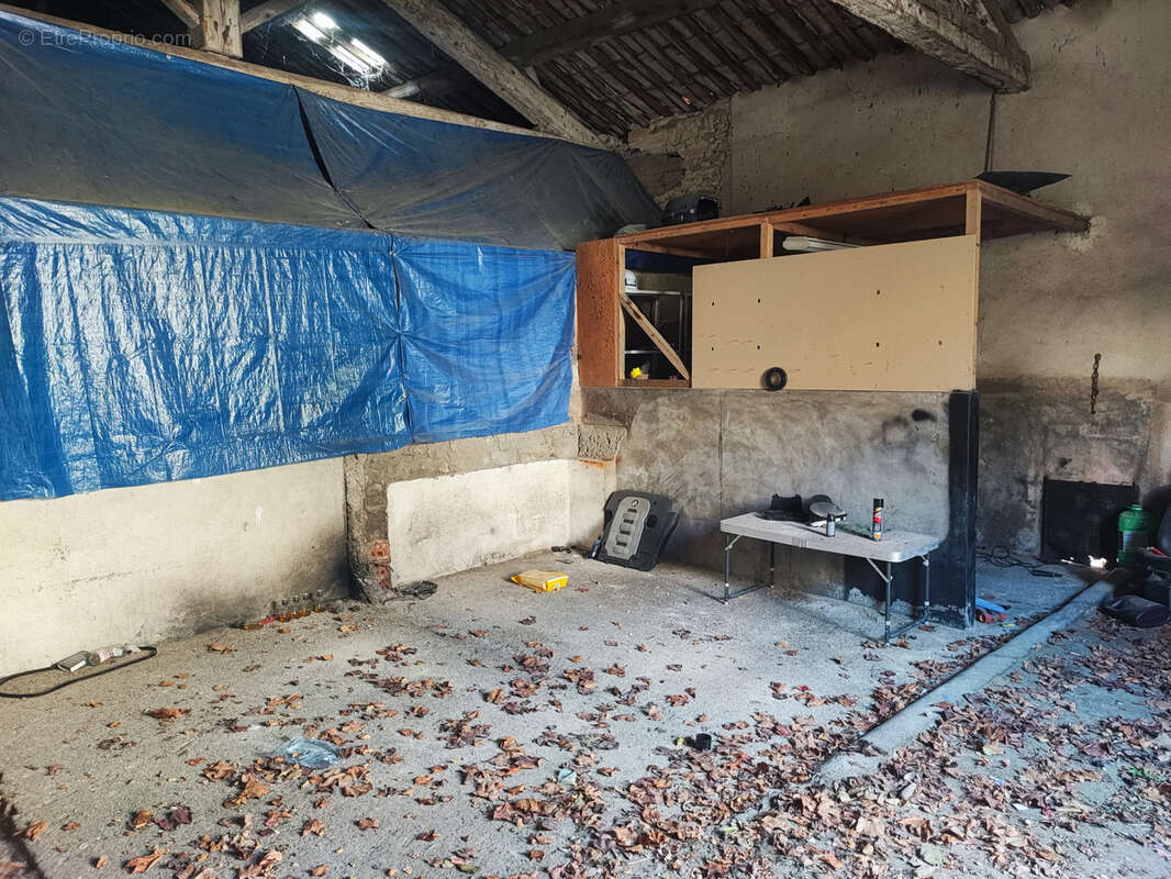 Maison à LA LIVINIERE