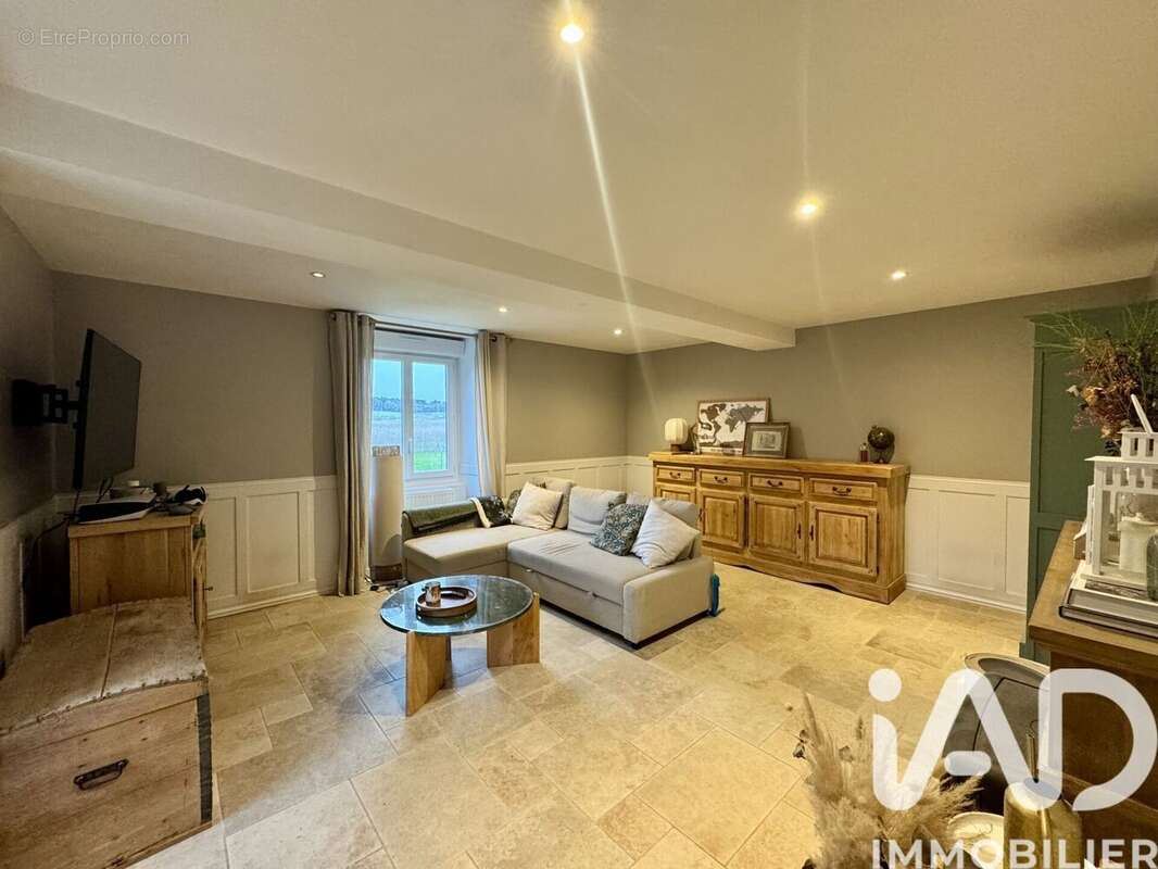 Maison 120 m² à Marigny-Marmande  - photo 4