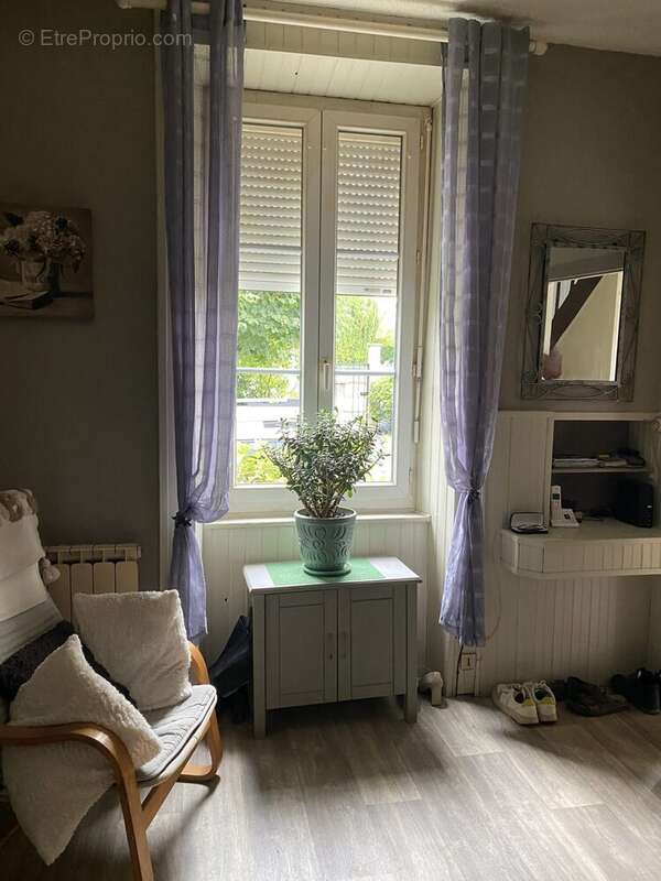 Maison à NEUVIC-ENTIER