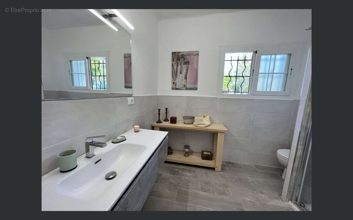 Maison à LES ISSAMBRES