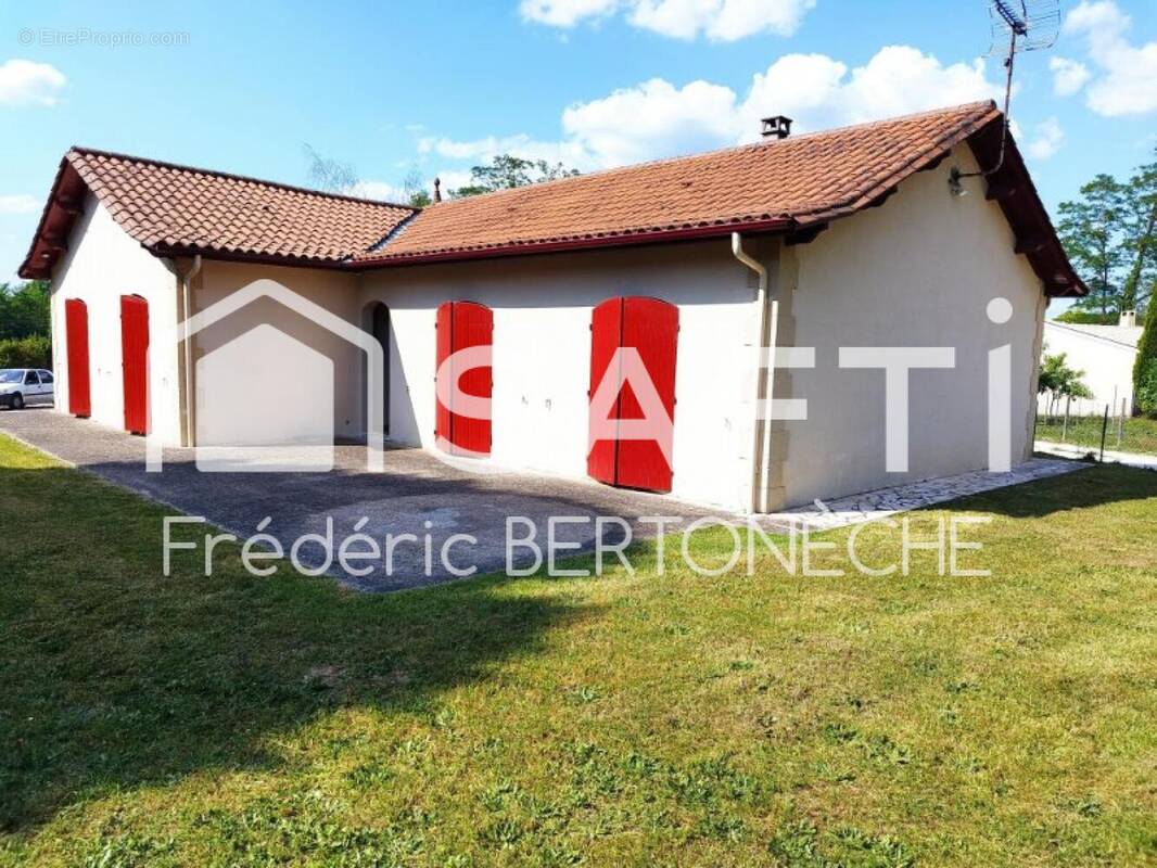 Photo 1 - Maison à ABZAC