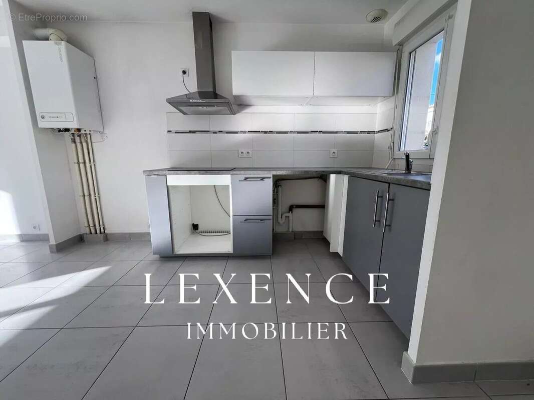 Maison à LA FARE-LES-OLIVIERS