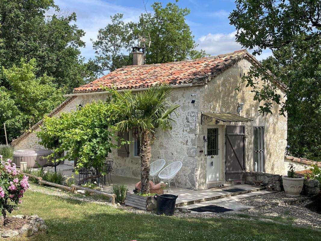 Maison à SEMPESSERRE