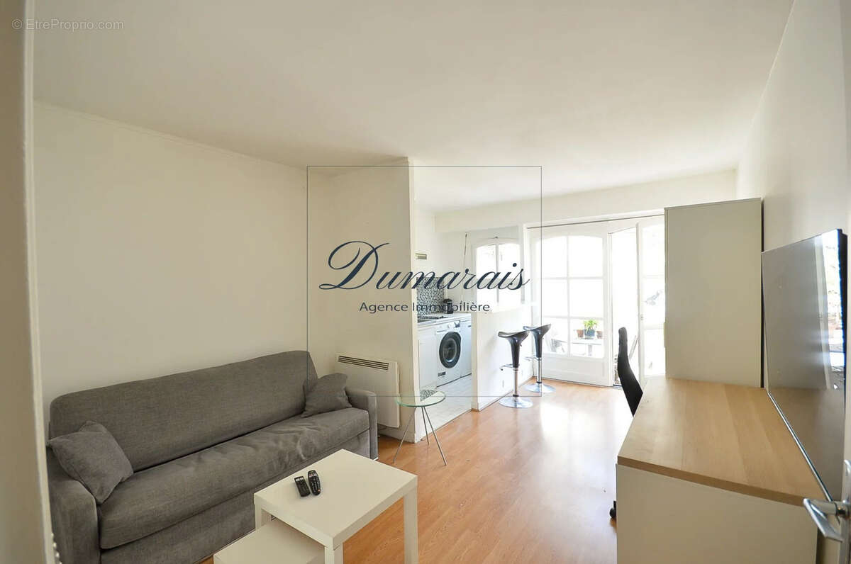 Appartement à PARIS-3E