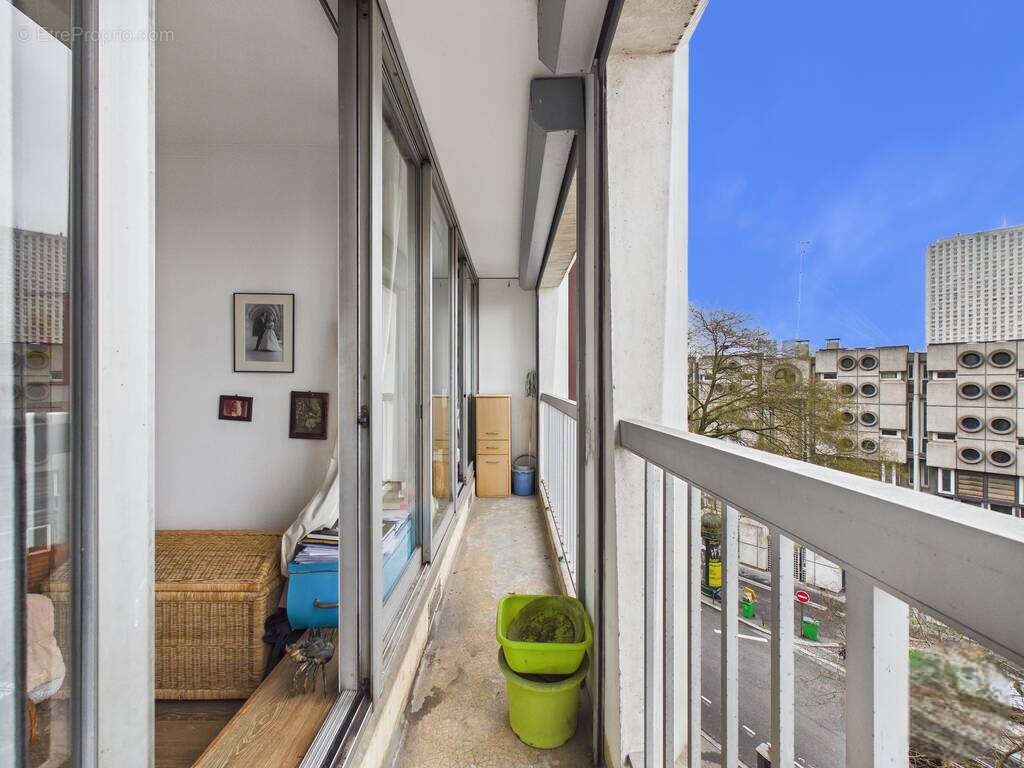 Appartement à PARIS-20E