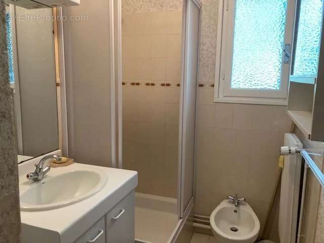 T3 proche centre - photo 7