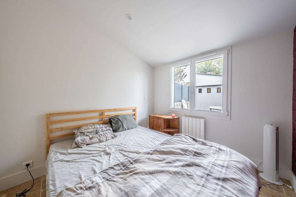 Maison à SAINT-CIERS-SUR-GIRONDE