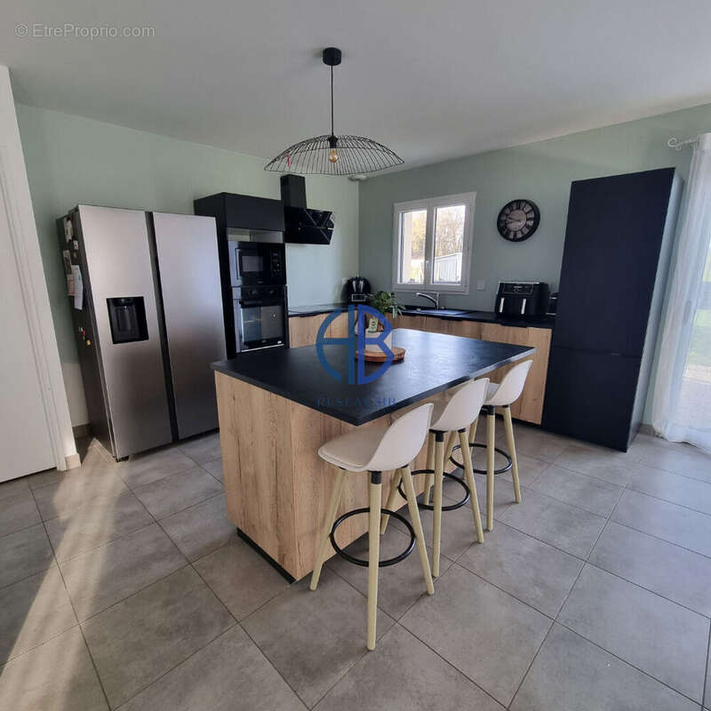 Maison à SAINT-JEAN-DE-SOUDAIN