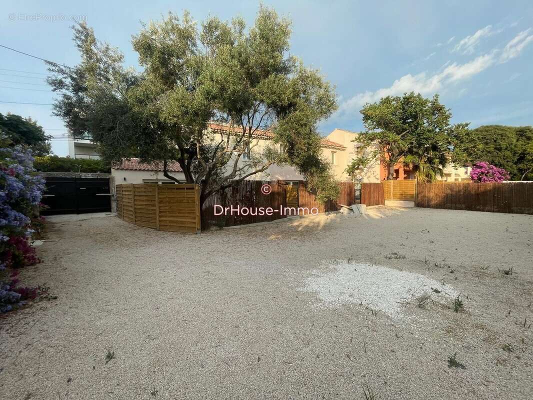 Maison 101 m² à Marseille-8e  - photo 8