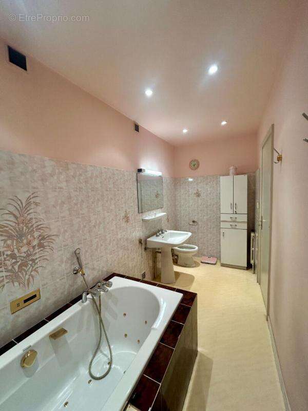 Appartement à LYON-5E