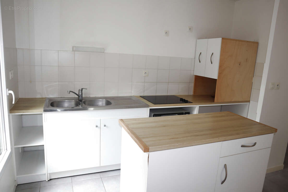 MERIGNAC ARLAC - Superbe T3 (63m2) ouvrant sur Parc Tenet avec belle Loggia + 1 Garage et 1 Parking - photo 5