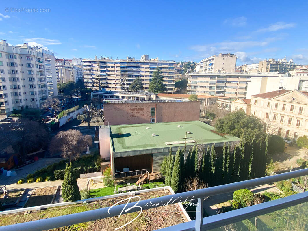 Appartement à MARSEILLE-8E
