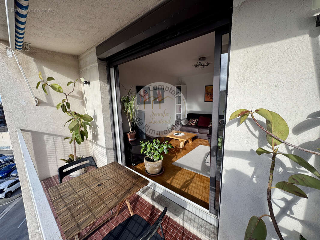 Appartement à MARSEILLE-9E