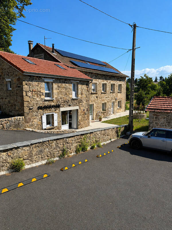 Maison à SAINT-AGREVE