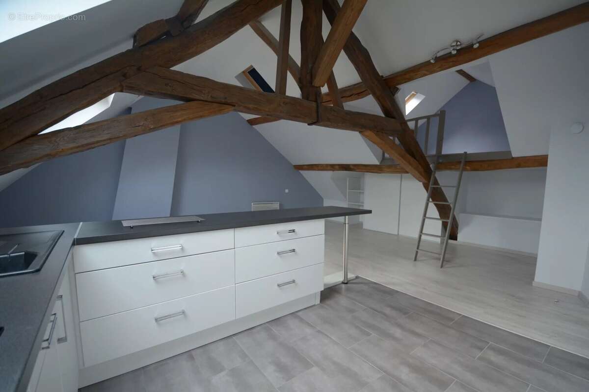 Appartement à BREUILLET