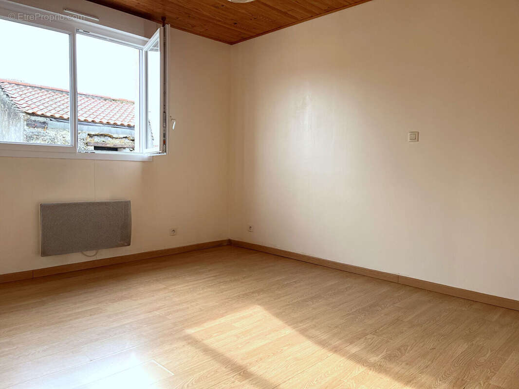 Maison à SAINT-CHRISTOPHE-DU-LIGNERON