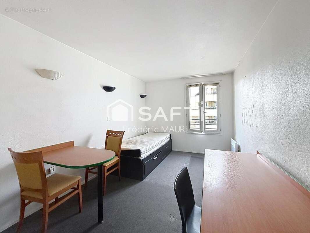 Photo 2 - Appartement à COURBEVOIE