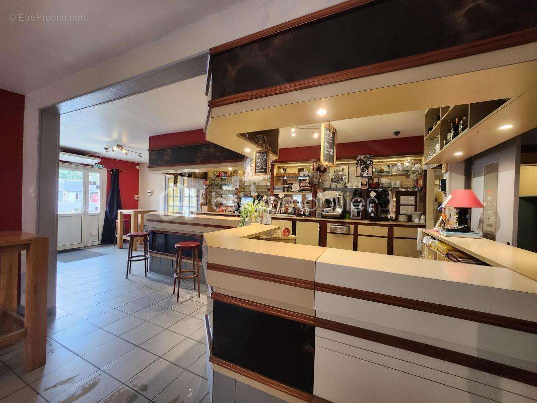 Commerce à GUISCRIFF