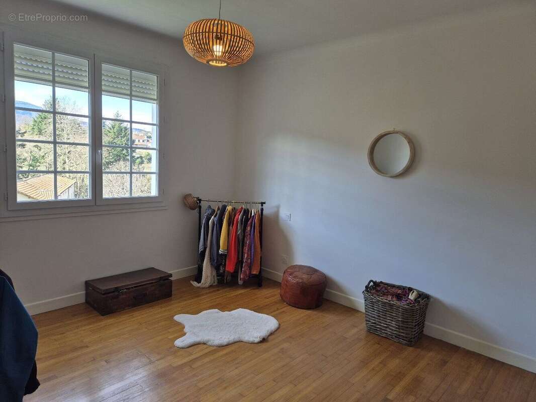 Maison avec grand jardin et garage - photo 9