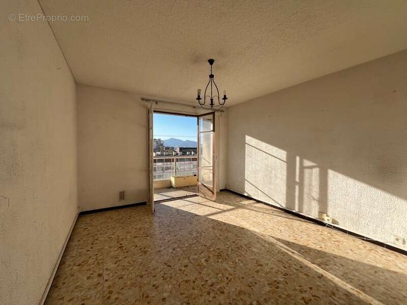 Appartement à MARSEILLE-10E
