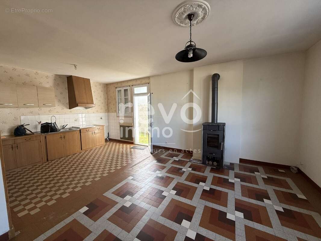 Maison à TREIZE-SEPTIERS