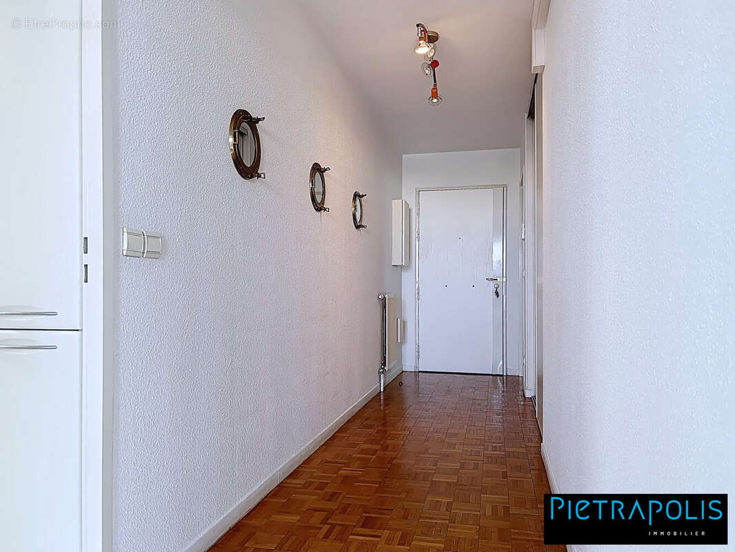 Appartement à LYON-8E