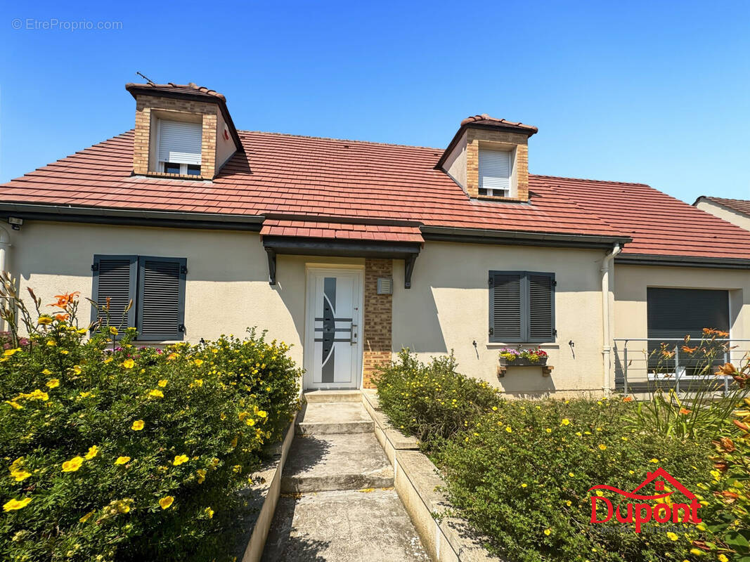 Maison à CUCHARMOY