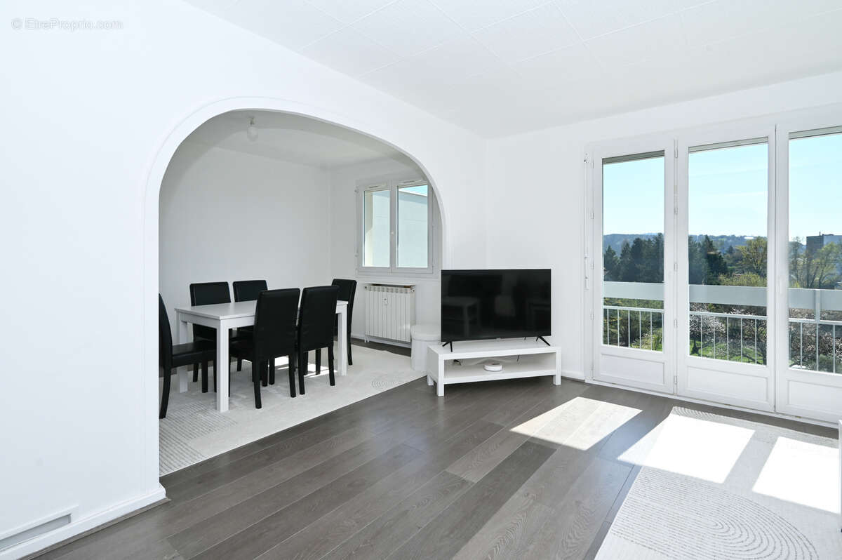 Appartement à CHASSE-SUR-RHONE