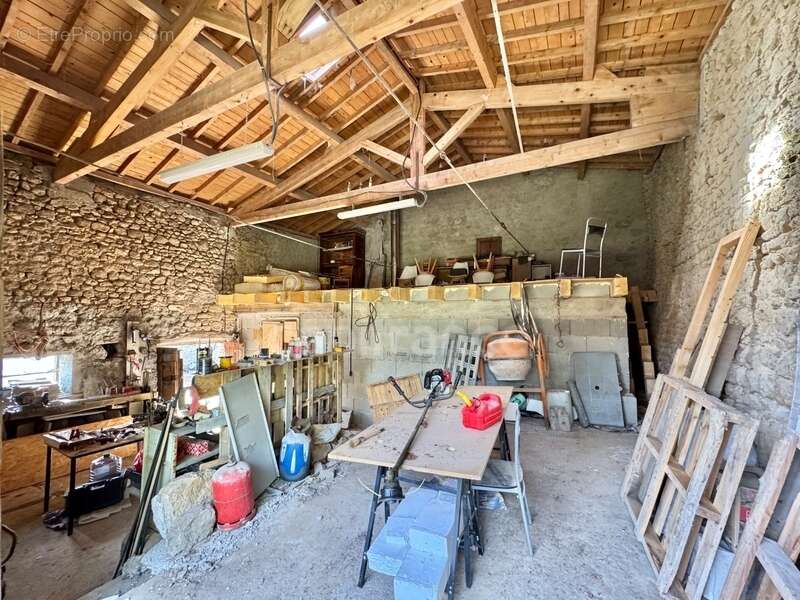 Maison à NOIRETABLE