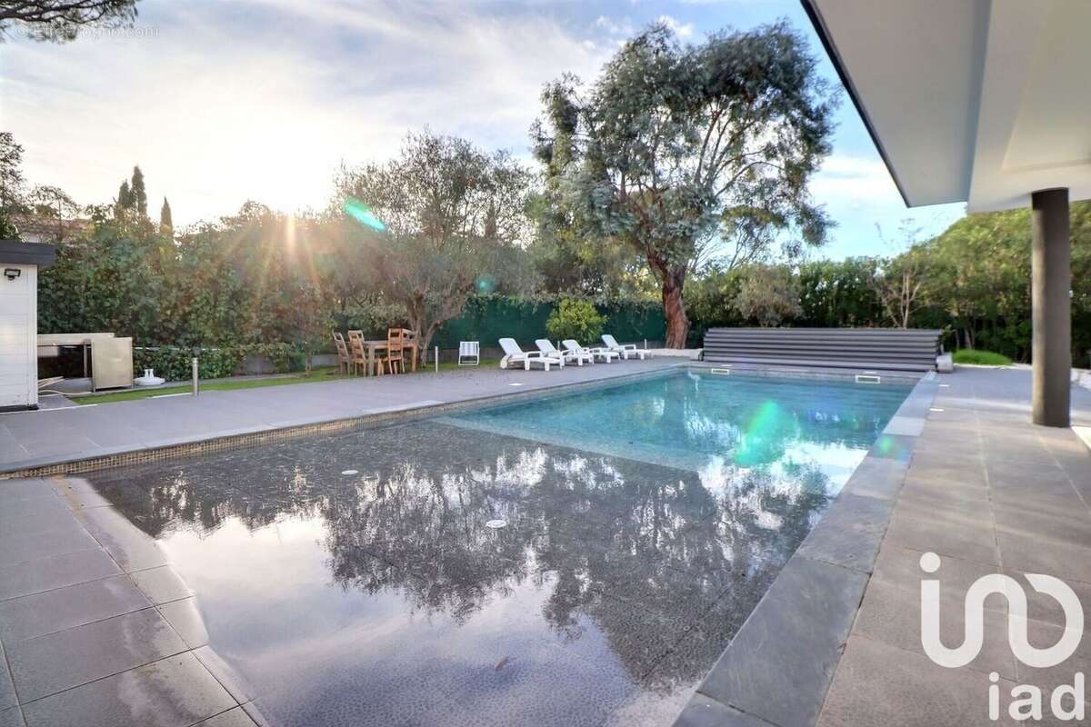 Photo 2 - Maison à SAINT-RAPHAEL