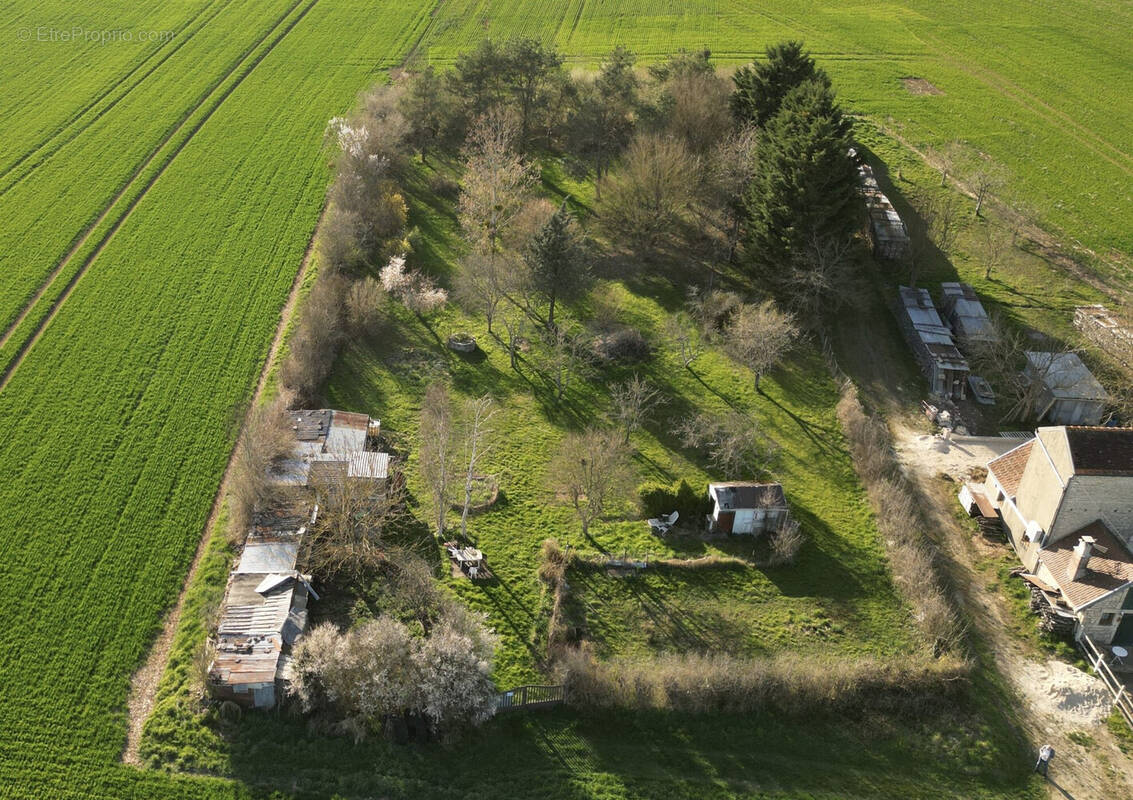 Terrain à LAIGNES