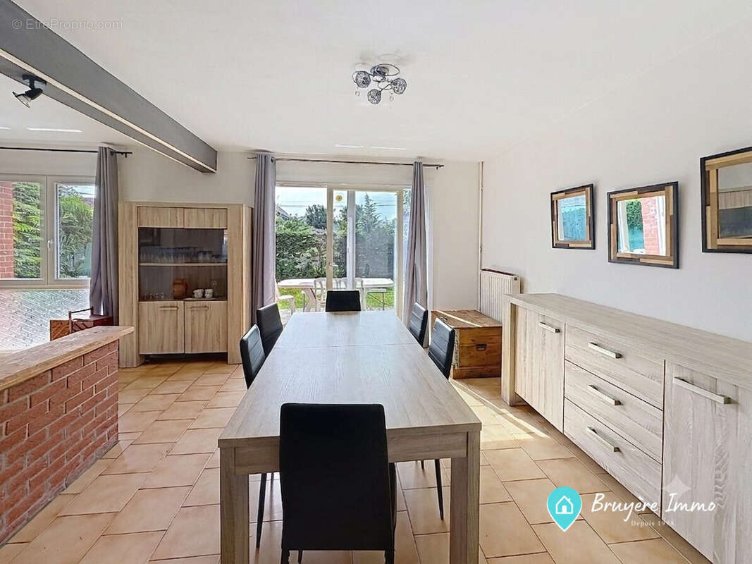 Maison 97 m² à Leval  - photo 3