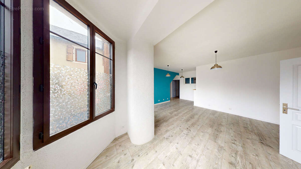 Appartement à BARAQUEVILLE