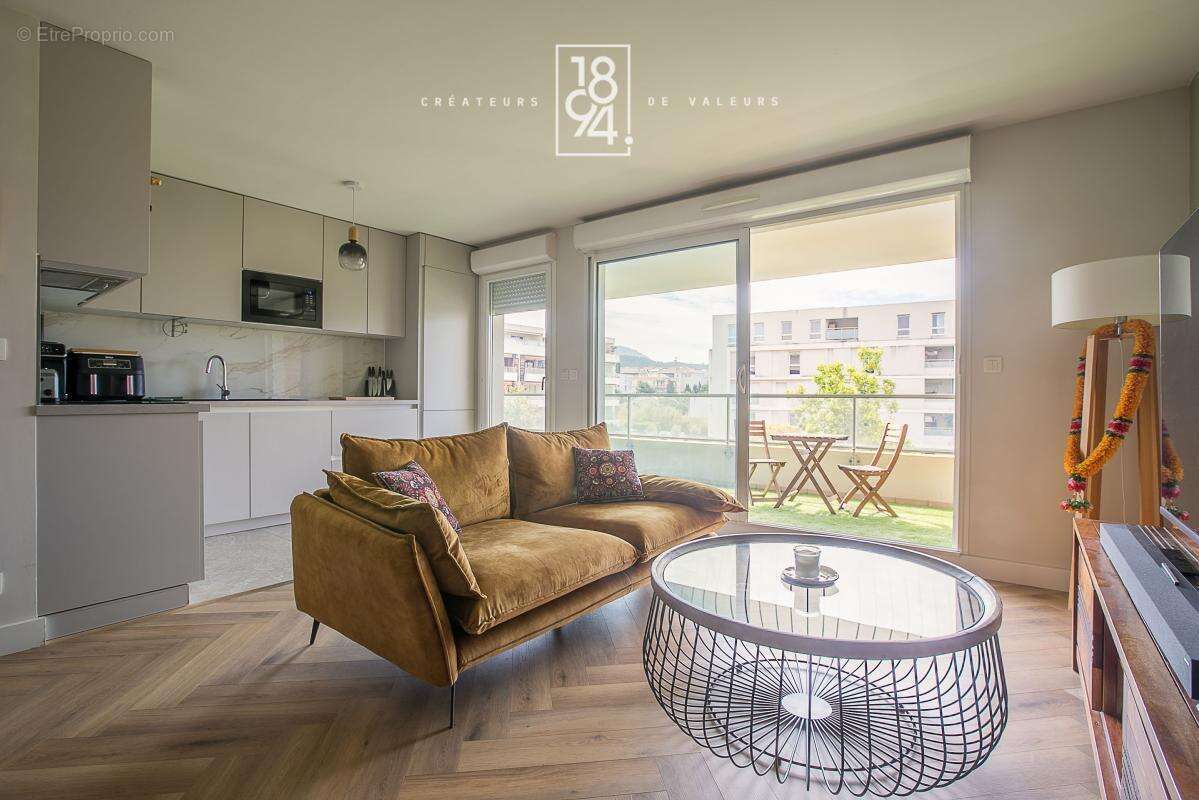 Appartement T3 à vendre Marseille 8eme (13008) I 62 m2 I Terrasse 29 m2 I Saint-Anne - photo 3