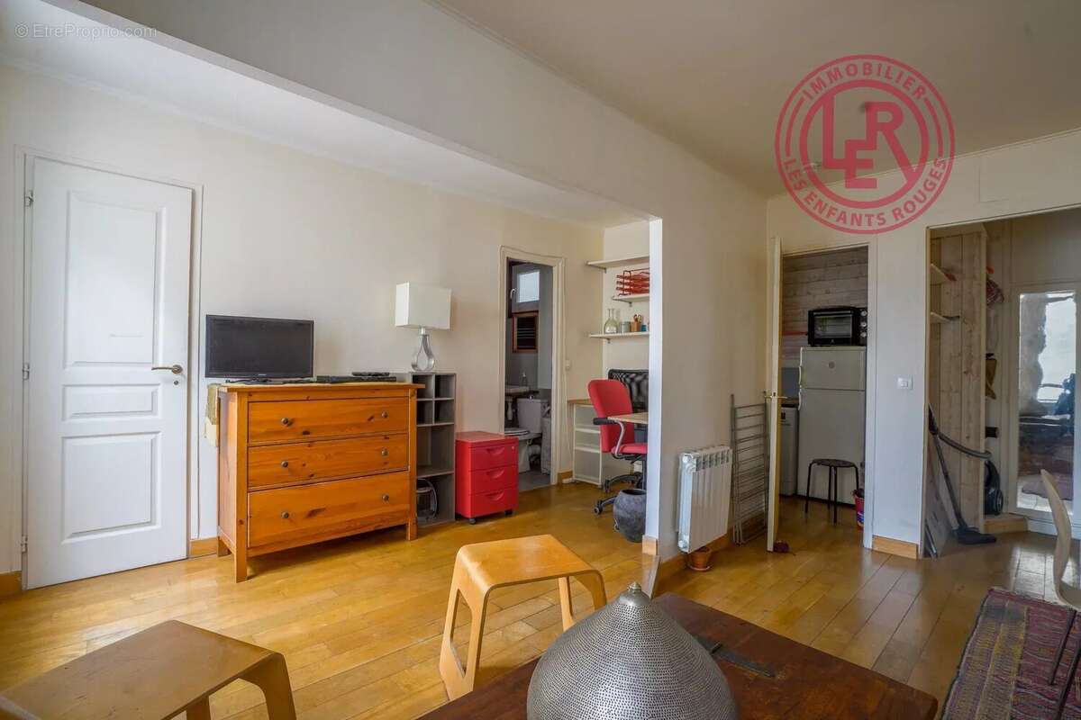 Appartement à PARIS-11E
