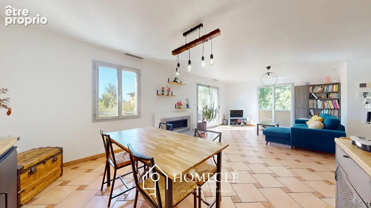 Superbe maison familiale avec terrain en plein coeur de saint georges de reneins - photo 3