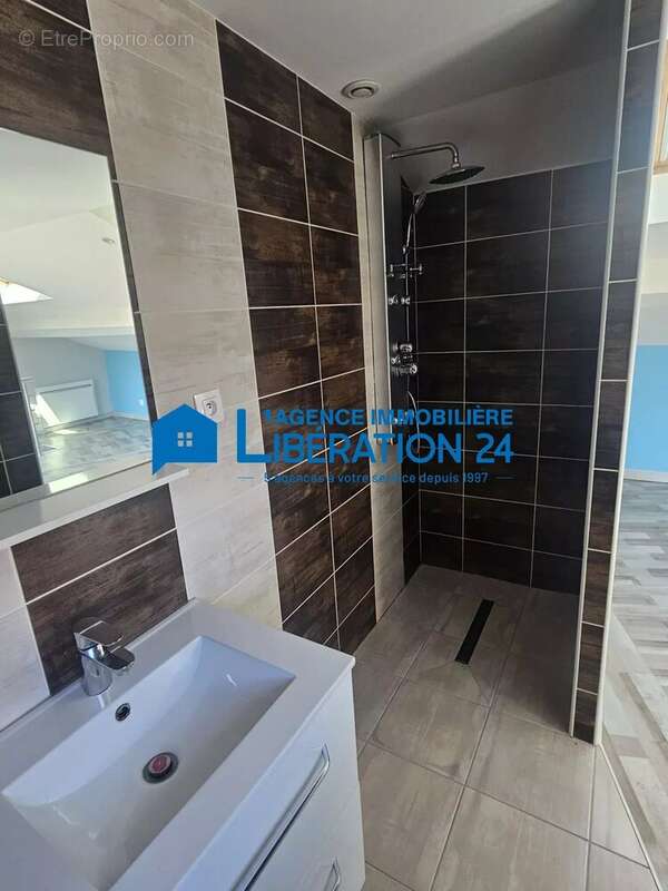 Belle maison de ville à Unieux avec apt indépendant - photo 15