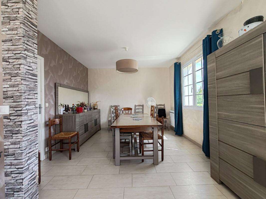 Maison à CHATEAU-RENARD